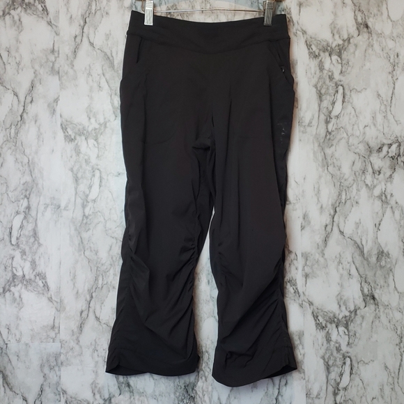 Lululemon Dance Studio Capri Pants - Picture 1 of 8
